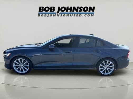 2019 Volvo S60 T6 Momentum