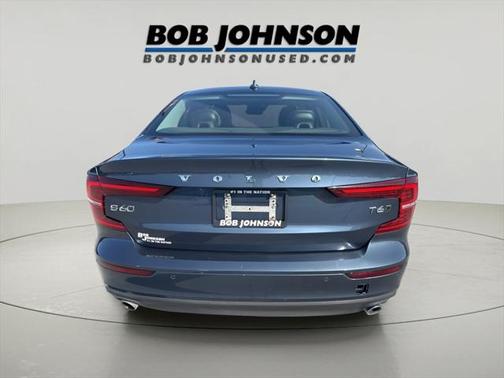 2019 Volvo S60 T6 Momentum