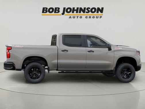 White Sands 2026 Chevrolet Silverado 1500 Custom Trail Boss