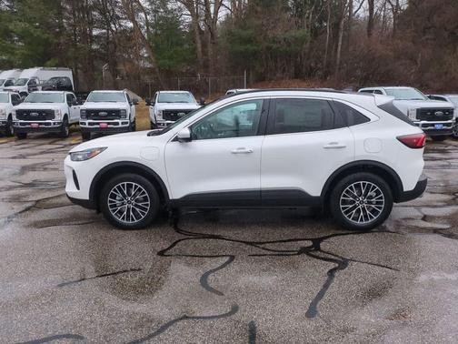 Star White Metallic Tri-Coat 2025 Ford Escape PHEV Base