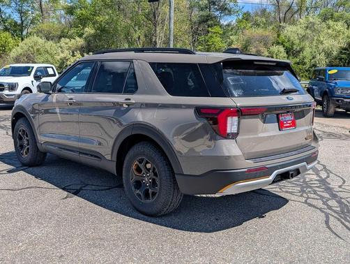 Marsh Gray 2026 Ford Explorer Tremor