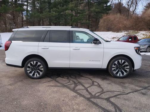 Oxford White 2025 Ford Expedition Platinum