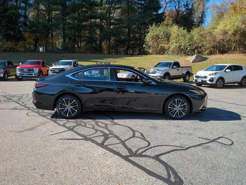 2024 Lexus ES 350 Base