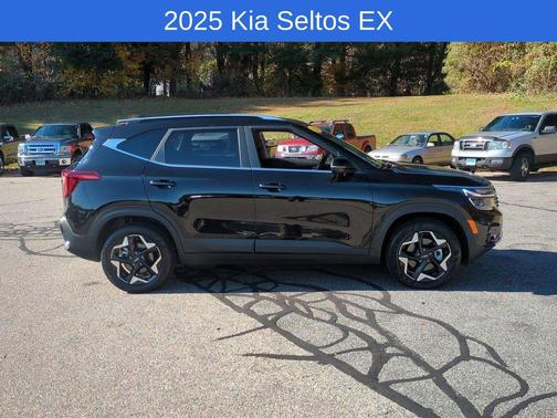 2025 Kia Seltos EX