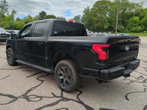 2025 Ford F-150 Lightning Flash