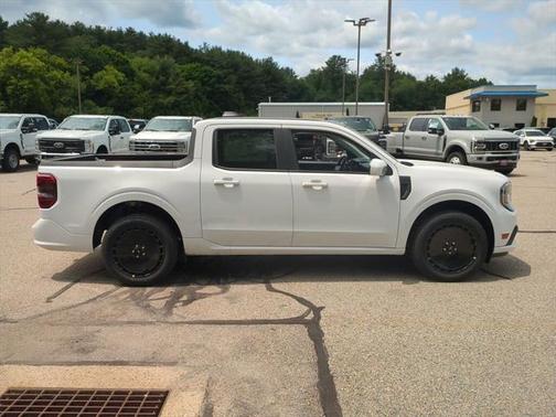 2025 Ford Maverick Lobo Standard