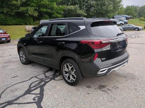2023 Kia Seltos EX