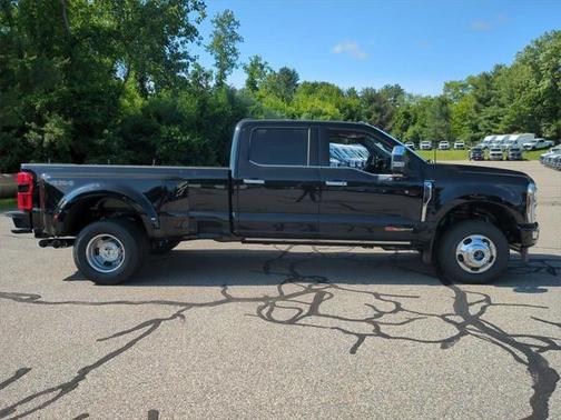 2025 Ford F-350 Platinum