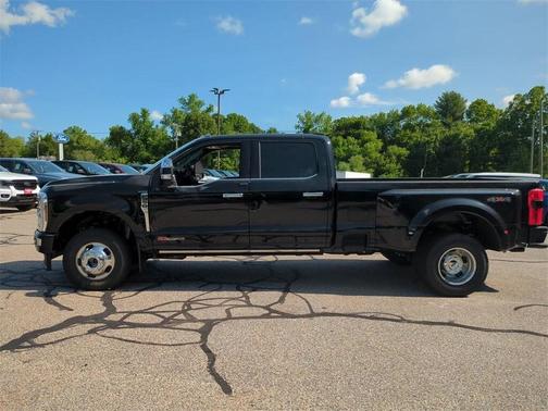 2025 Ford F-350 Platinum