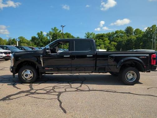 2025 Ford F-350 Platinum