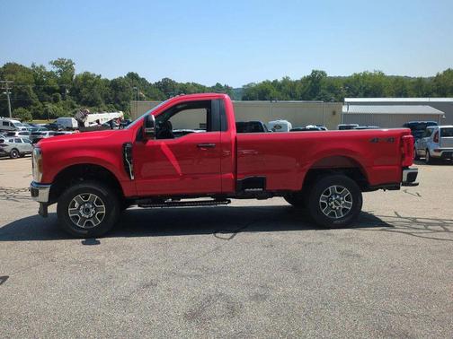 2025 Ford F-350 XLT