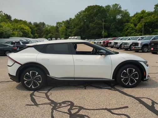 2022 Kia EV6 Wind