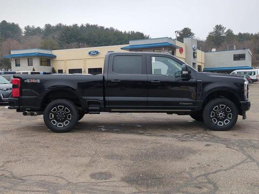 2026 Ford F-350 Platinum