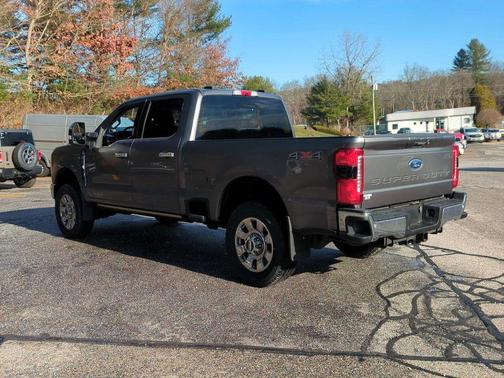 2023 Ford F-350 Lariat