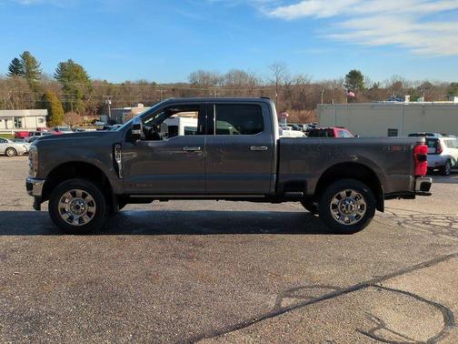 2023 Ford F-350 Lariat