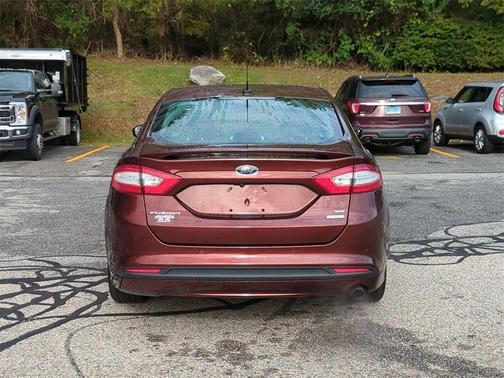 2015 Ford Fusion SE