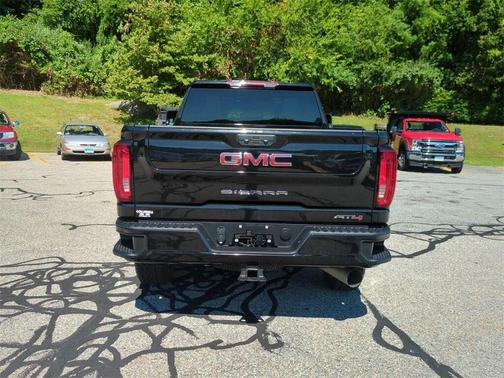 2023 GMC Sierra 2500 AT4