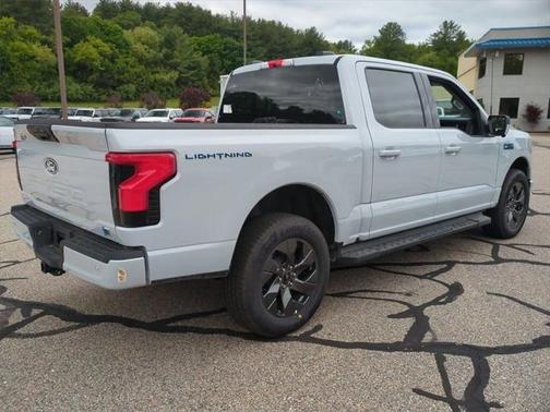 2025 Ford F-150 Lightning Flash