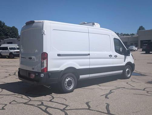 Oxford White 2026 Ford Transit-250 Base
