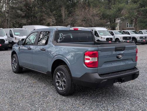 Azure Gray Metallic Tri-Coat 2026 Ford Maverick XLT