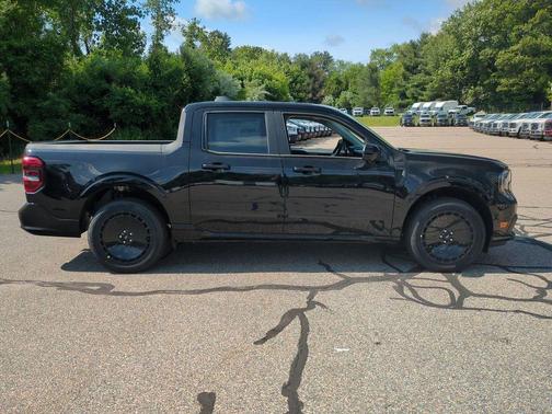 2025 Ford Maverick Lobo