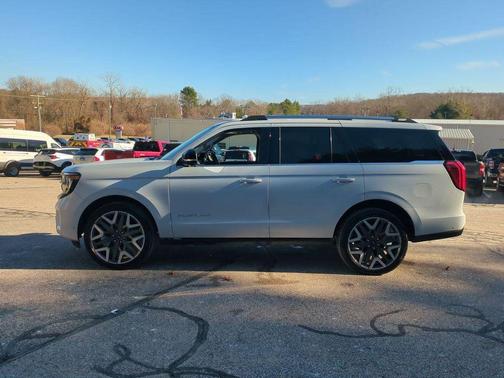 2025 Ford Expedition Platinum