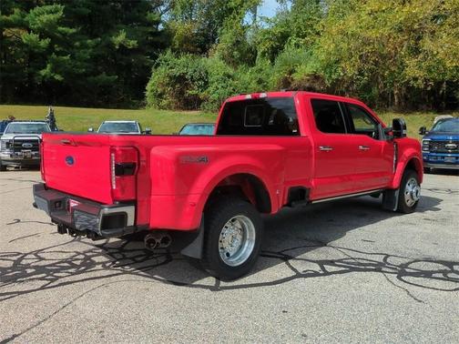 2023 Ford F-450 Lariat