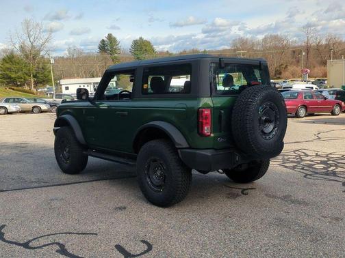 2025 Ford Bronco Base