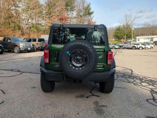 2025 Ford Bronco Base