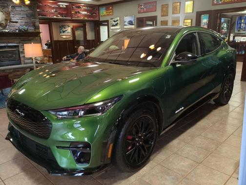 2025 Ford Mustang Mach-E Premium