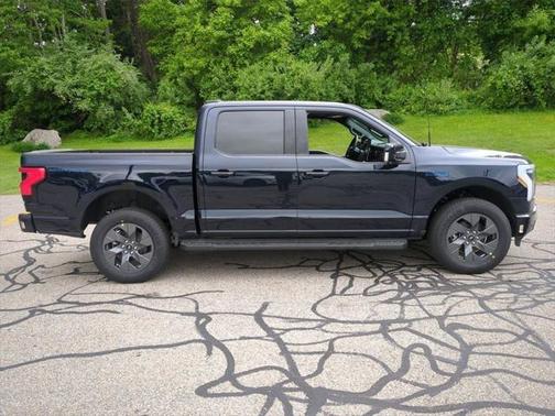 2025 Ford F-150 Lightning LARIAT