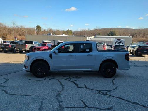 2026 Ford Maverick Lobo Standard