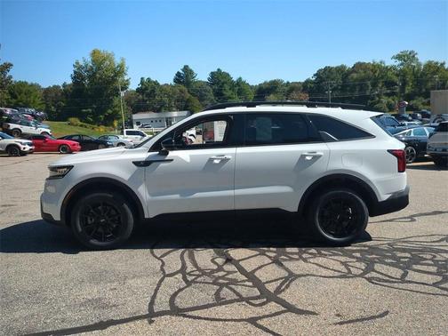 2022 Kia Sorento S
