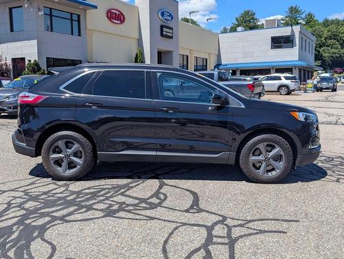 Agate Black Metallic 2022 Ford Edge SEL