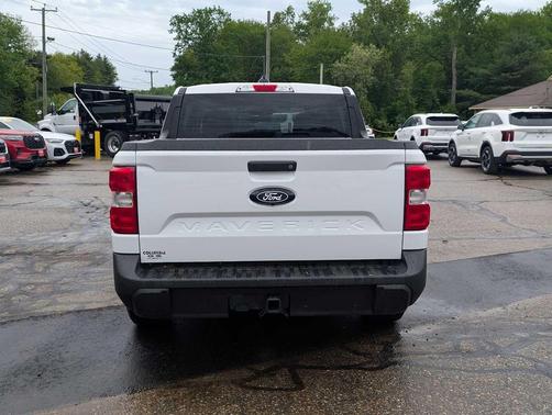 Oxford White 2025 Ford Maverick XL