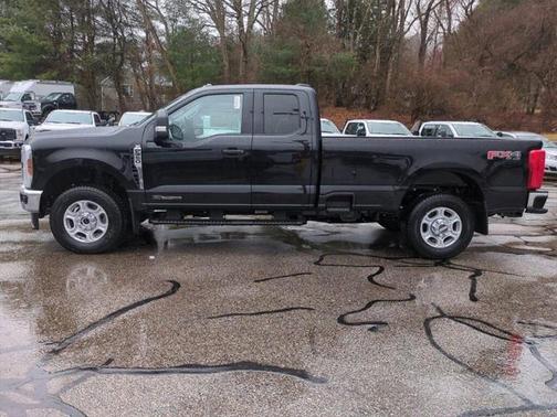 2025 Ford F-350 XLT