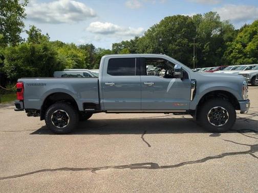 2025 Ford F-350 Platinum