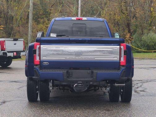 2026 Ford F-450 Platinum