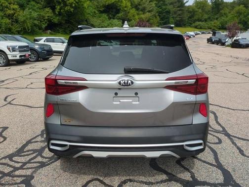 2021 Kia Seltos EX