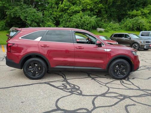 2022 Kia Sorento LX