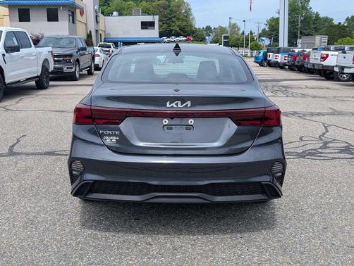 Gravity Gray 2023 Kia Forte LXS