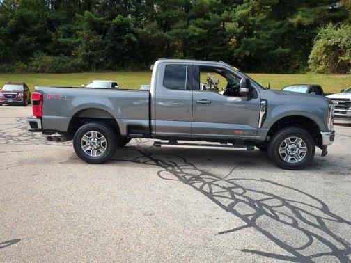 2024 Ford F-350 Lariat