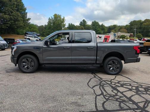 2025 Ford F-150 Lightning Flash
