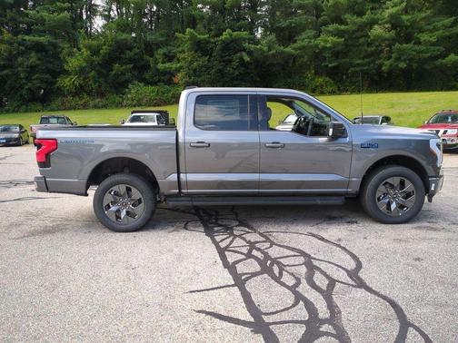 2025 Ford F-150 Lightning Flash