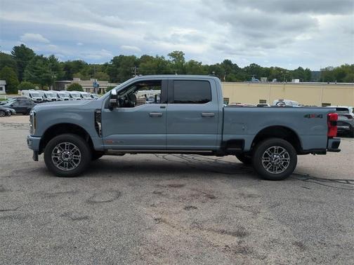 2025 Ford F-350 Platinum