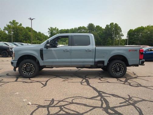2025 Ford F-350 Platinum