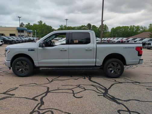 2025 Ford F-150 Lightning Flash