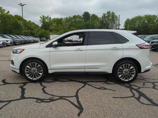 2021 Ford Edge Titanium