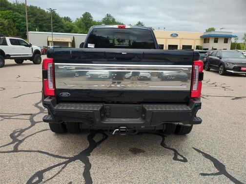 2025 Ford F-450 Platinum