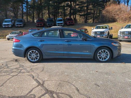 2019 Ford Fusion Hybrid SE